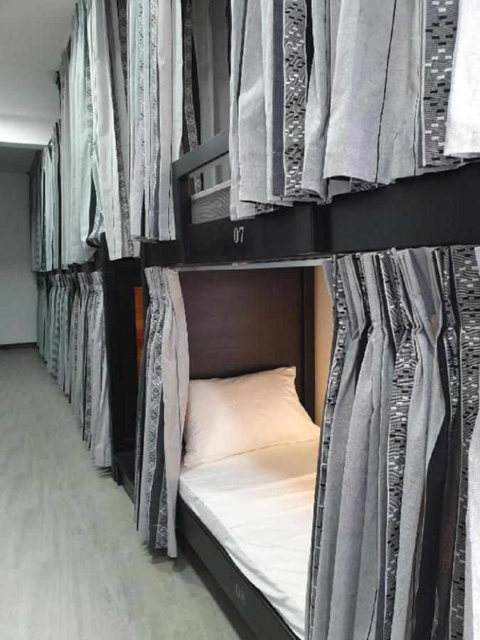 לינה וארוחת בוקר קנדי Nap Station מראה חיצוני תמונה